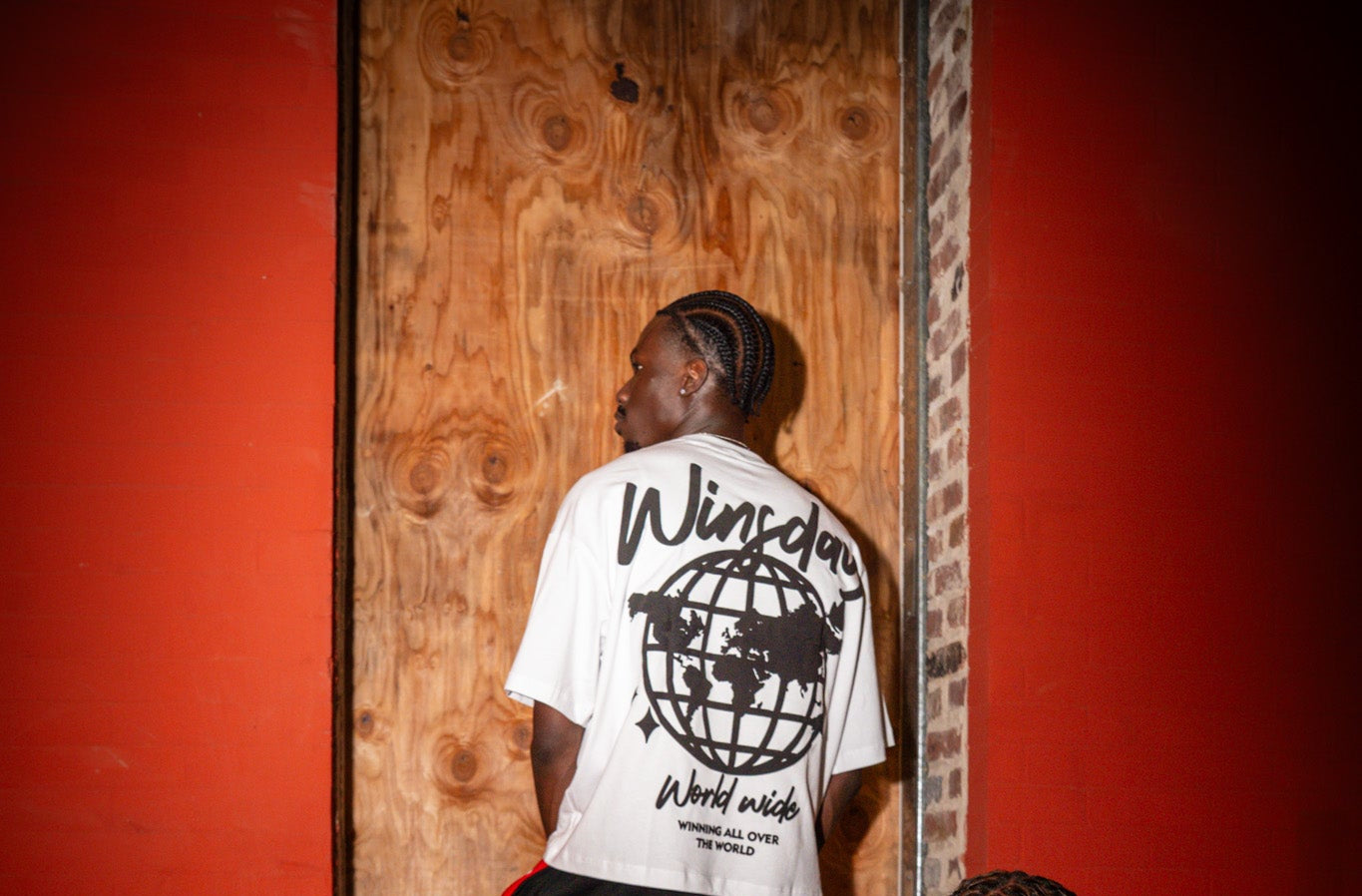 Winsday World Wide T-shirt